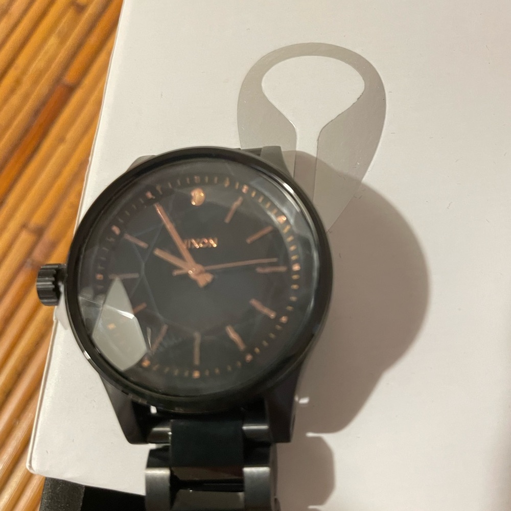 Nixon Watch - Picture 5 of 7